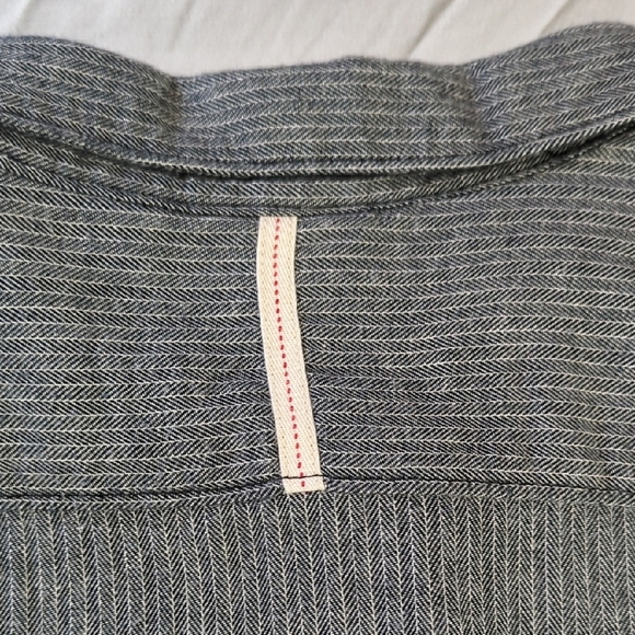 NEW, Vans Gray Casual Button Down Shirt with Classic Collar - Picture 8 of 16